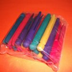COLOURED DOLLY PEGS